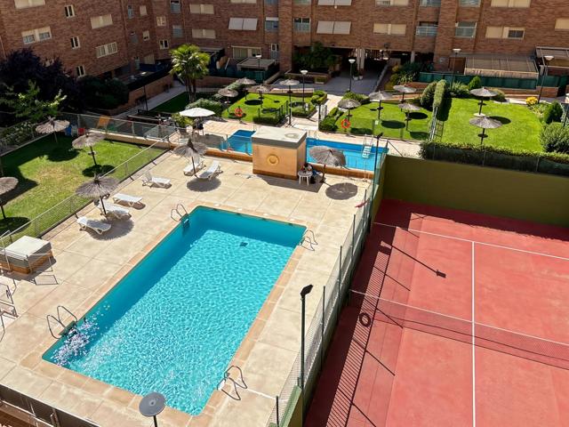 Piso en venta en Ensanche de Vallecas La Gavia, Villa de Vallecas Madrid photo 0