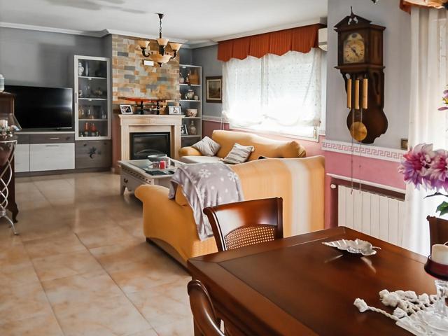 Chalet pareado en Rivas Centro photo 0