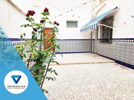 Casa adosada para familia o inversión photo 0