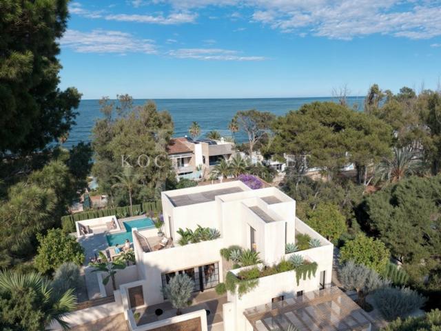 Villa En venta en Dénia photo 0