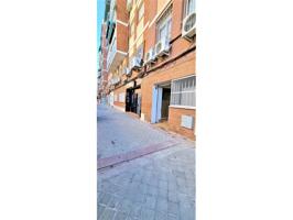 Excelente superficie Comercial, 315 M2 ubicados a pie de calle, tres locales unidos fisicamente. photo 0