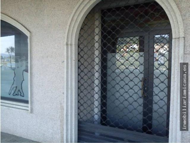 Local En venta en Pontevedra photo 0