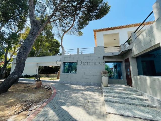 Piso En venta en Dénia photo 0