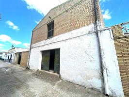 CASA EN EL CENTRO DE GERENA DE 320M2. photo 0