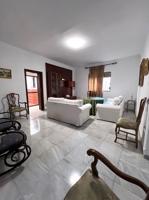 SEÑORIAL VIVIENDA SITUADA EN PLAZA DE ESPAÑA, GUILLENA, SEVILLA. photo 0