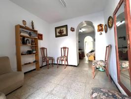 VIVIENDA PARA REFORMAR EN EL CENTRO DE GUILLENA, SEVILLA. photo 0