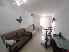 ¡Oportunidad única! Se vende piso en la zona céntrica de La Algaba! photo 0
