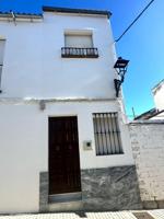 ¡Tu nuevo hogar te espera en El Pedroso! Se vende encantadora vivienda 🏡✨ photo 0