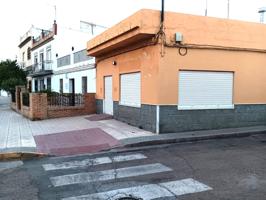 LOCAL EN ALQUILER CON EXCELENTE UBICACIÓN Y GRAN POTENCIAL photo 0