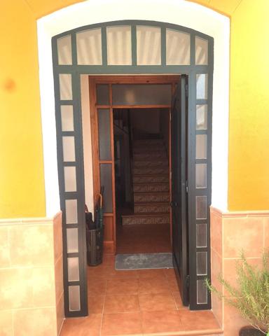 🏡 Vivienda de dos plantas en Burguillos – Lista para entrar a vivir photo 0