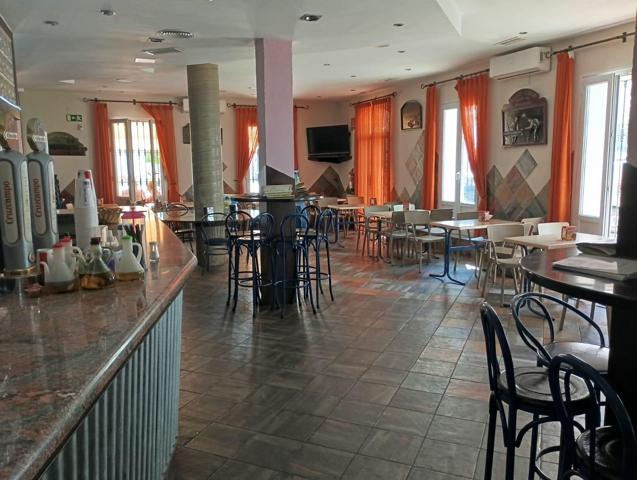 RESTAURANTE-CAFETERIA EN VENTA EN SAN JUAN DEL PUERTO photo 0