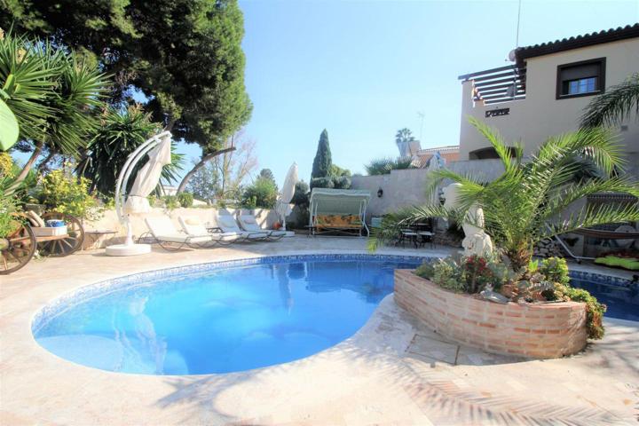 Casa - Chalet en venta en Torremolinos de 480 m2 photo 0