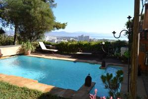 Casa - Chalet en venta en Torremolinos de 260 m2 photo 0