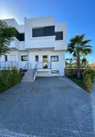 Pareado en venta en Alhaurín de la Torre de 163 m2 photo 0