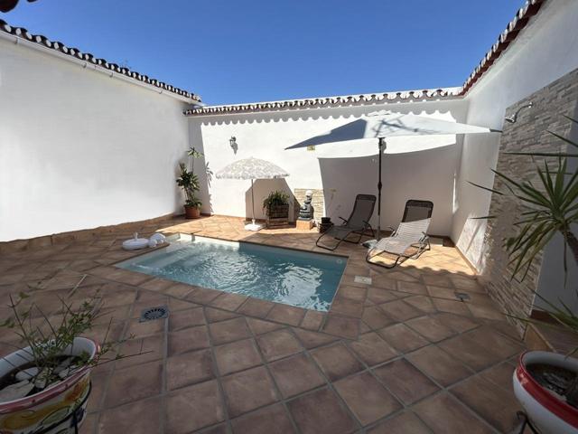 Adosado en venta en Málaga de 164 m2 photo 0