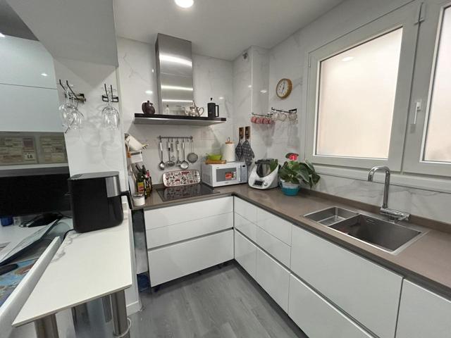 Piso en venta en Málaga de 72 m2 photo 0