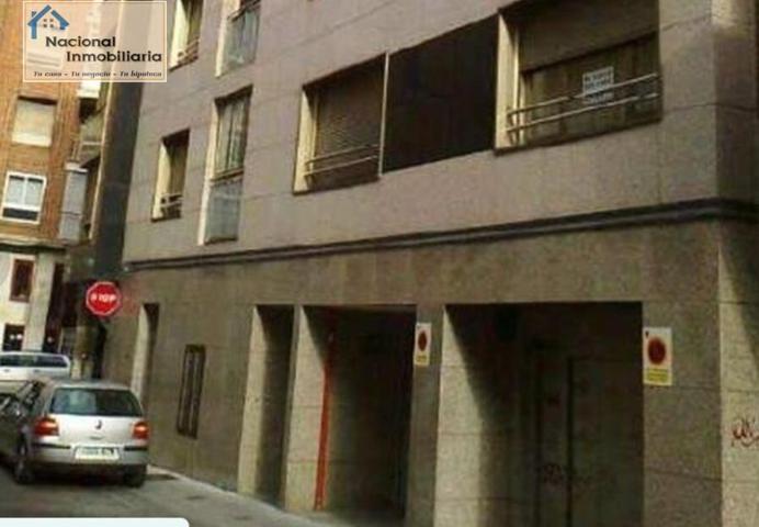 Plaza de parking photo 0