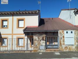 Chalet a estrenar, con parcela. photo 0