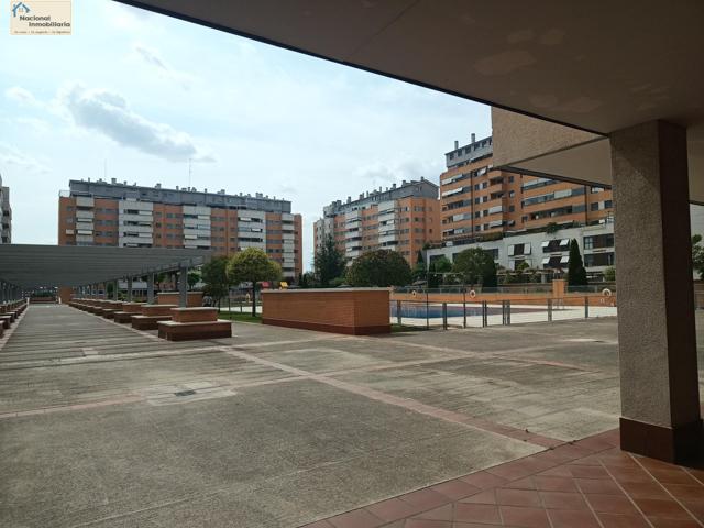 Ático dúplex en urbanización con piscina. ¡Subasta al alza hasta el 11 de junio! photo 0