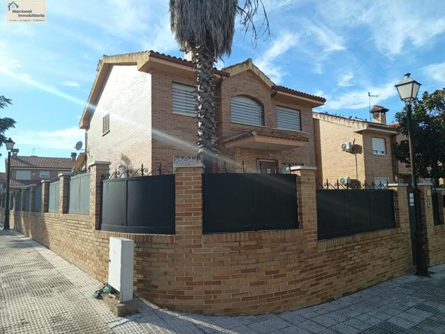 Chalet con piscina photo 0