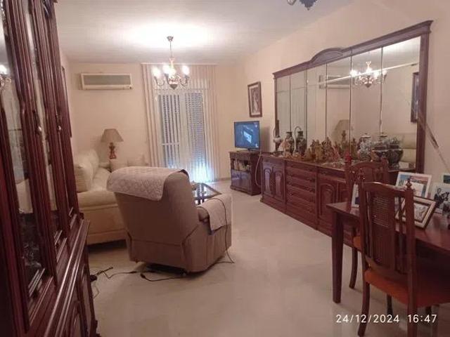 Piso En venta en La Plata, Sevilla photo 0