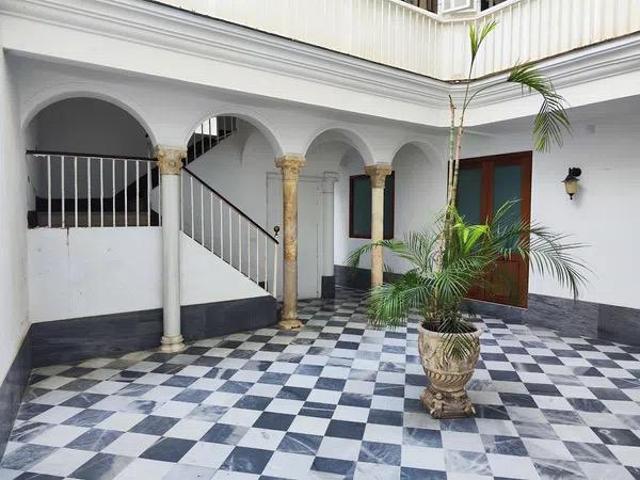 Piso En venta en Centro, Cadiz photo 0