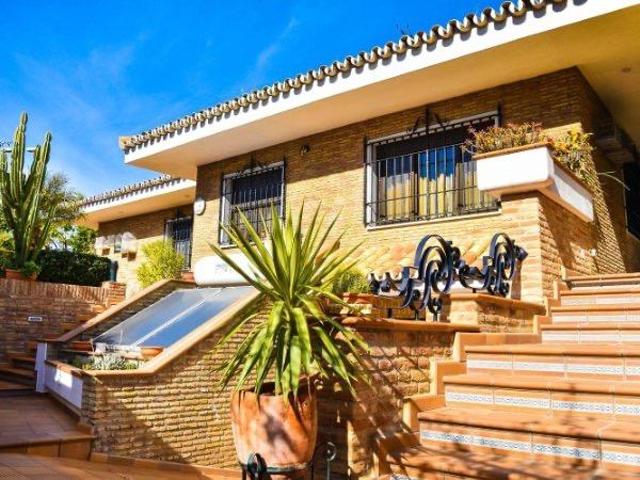 Unifamiliar En venta en Las Canteras, Camas photo 0