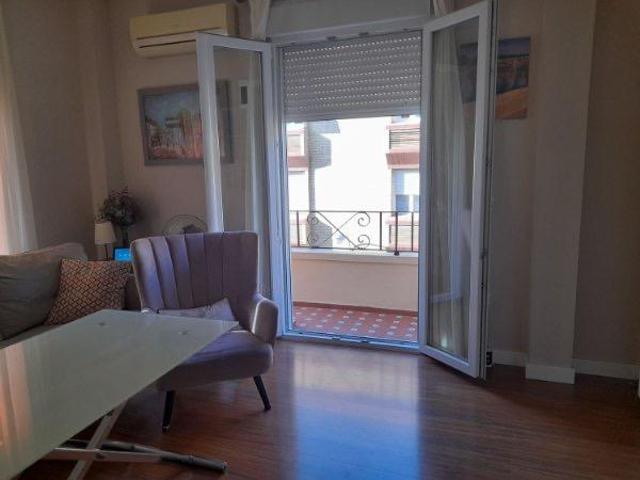 Piso En venta en Los Remedios, Sevilla photo 0