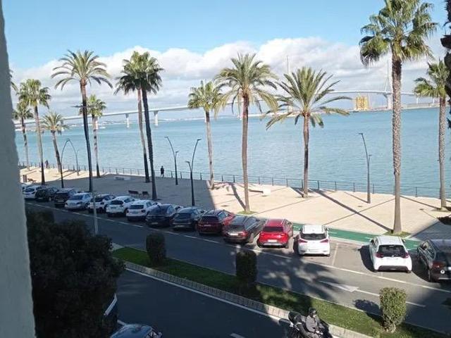 Piso En venta en Barriada - Corte Inglés, Cadiz photo 0