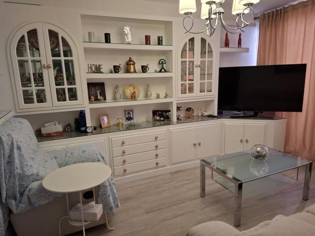Piso En venta en Andalucia, Camas photo 0