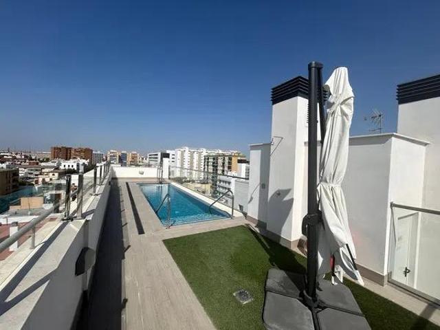 ¡Tu nuevo hogar te espera en Nervión, Sevilla! photo 0
