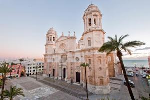 Piso En venta en Centro, Cadiz photo 0