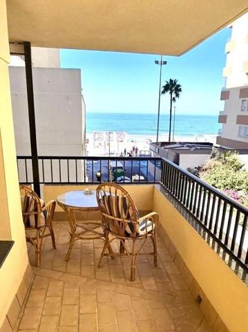 Exclusivo Piso en el Paseo Marítimo de Cádiz con Vistas al Mar photo 0