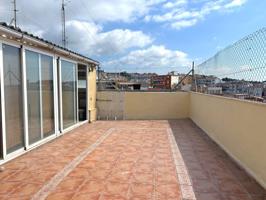 Piso reformado con terraza de 35m2 en venta en Cerdanyola Sud photo 0