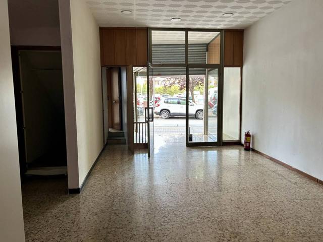 LOCAL COMERCIAL CON ESCAPARATE EN RAMON BERENGUER photo 0