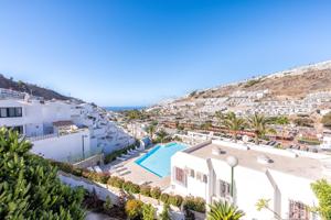 Bungalow de esquina con dos dormitorios en venta en el popular complejo Guayana photo 0