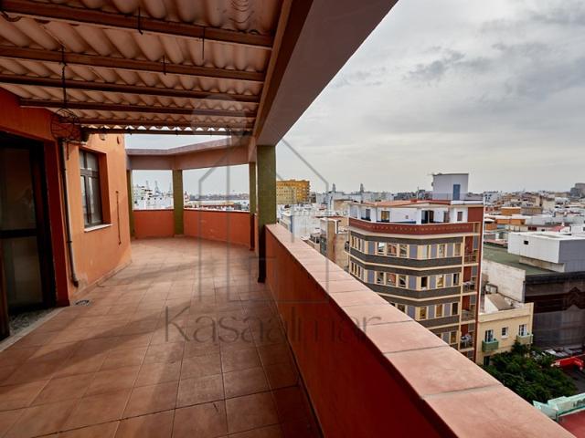  Ático En venta en Las Palmas De Gran Canaria photo 0
