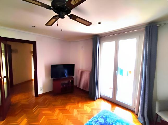 Excelente piso en venta en zona central , calle de Tarragona photo 0