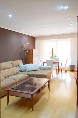 Estupendo piso en Residencial Aljafería de 110 m2 con terraza, calidades de primera, amueblado y con garaje. photo 0