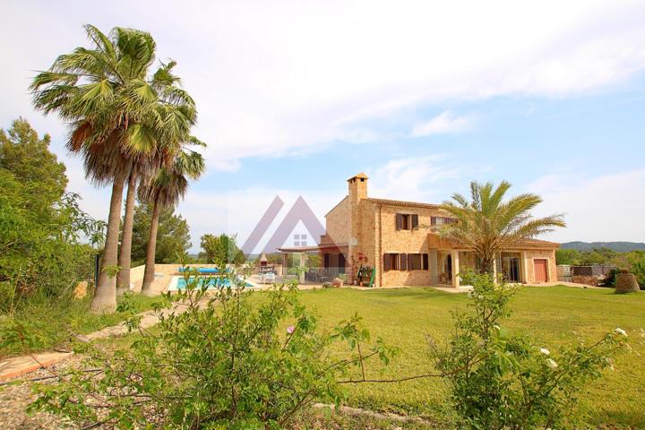 Estupenda villa con casita de invitados, piscina y garaje con vistas a San Salvador photo 0