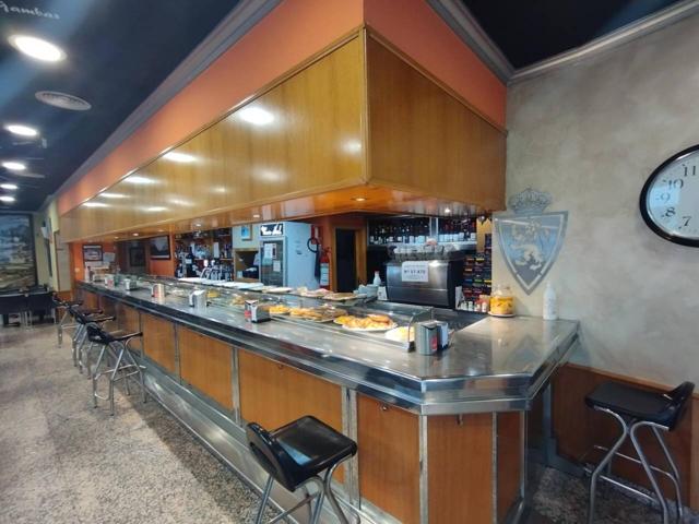 IMPORTANTE CAFETERIA EN PROPIEDAD- PARA ENTRAR Y SEGUIR GANANDO DINERO DESDE EL PRIMER DIA photo 0