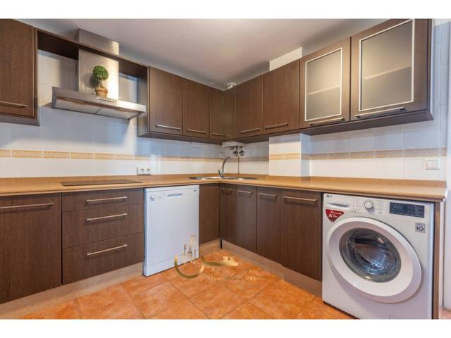 ¡OPORTUNIDAD UNICA1 Venta de Casa Pareada con sótano garaje y piscina en La Algaba. photo 0