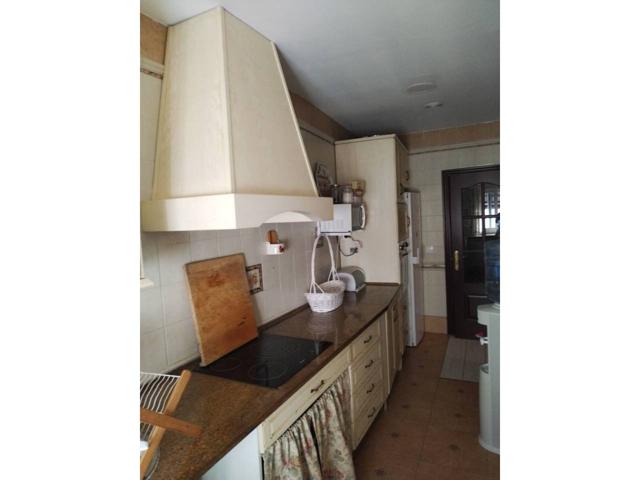 Venta de piso reformado en Alcalá del Río. photo 0