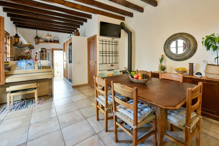 Espectacular casa de pueblo con encanto en Es Capdellà photo 0