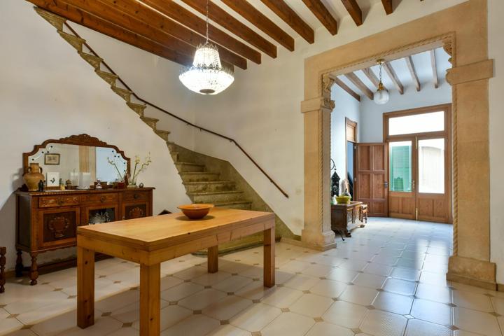 Amplia casa de pueblo con gran potencial en Sa Pobla. photo 0