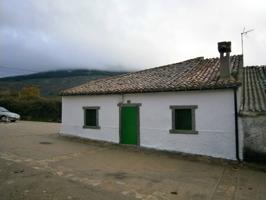 Casa en venta en Robregordo photo 0