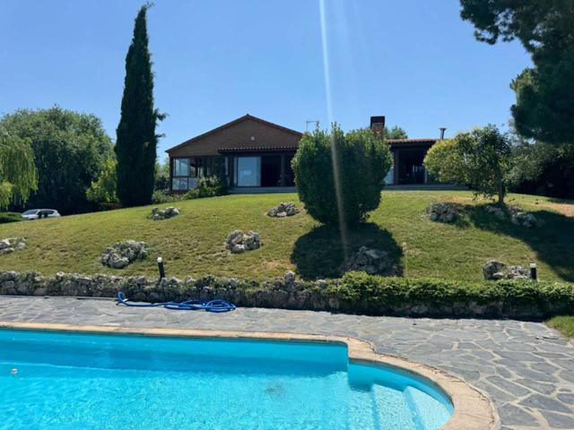 Chalet Unifamiliar en la exclusiva urbanización Santo Domingo photo 0