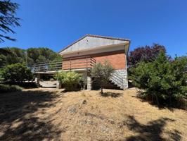 Chalet unifamiliar con Piscina y Jardin photo 0