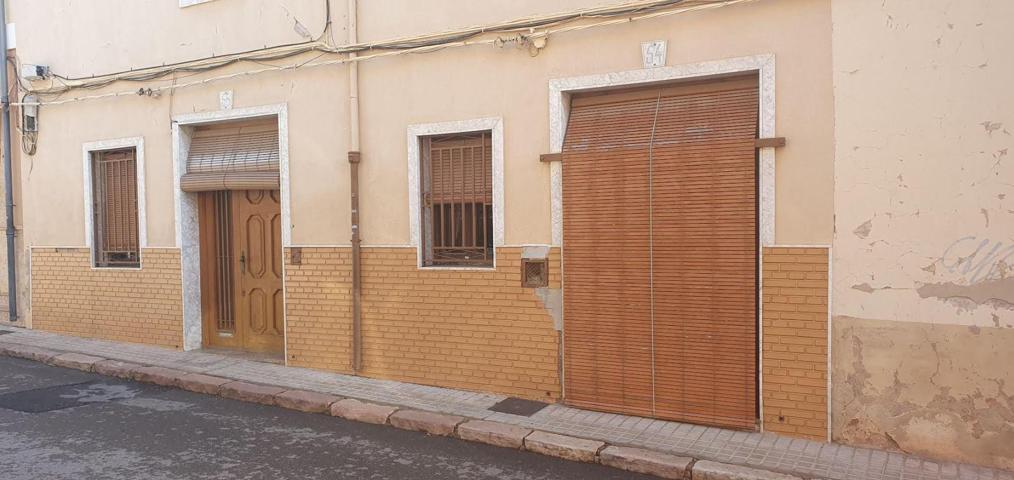 SE VENDEN 2 CASAS EN UNA CALLE CENTRIVA DE LA VALL D'UIXO MUY ECONOMICAS photo 0