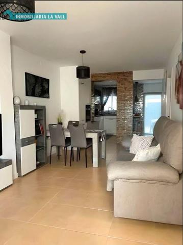 Apartamento reformado a 50m de la playa con terraza, garaje y doble acceso photo 0